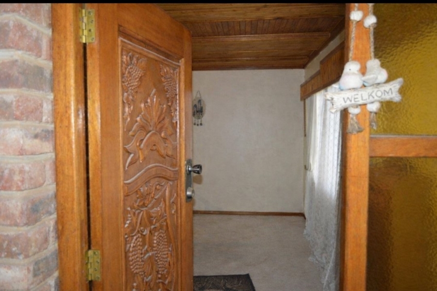 5 Bedroom Property for Sale in Stilfontein Ext 4 North West